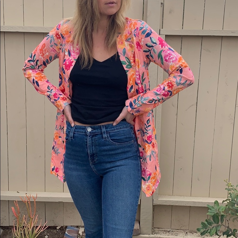 FLORAL BLAZER